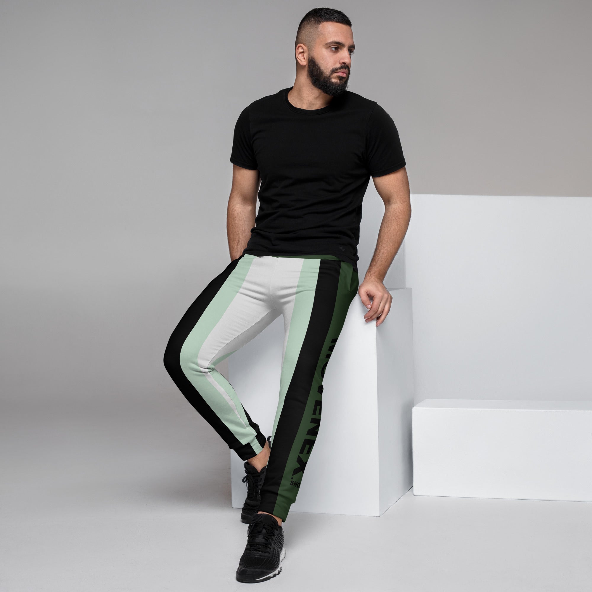 Pantalon de Jogging Movenex couleur rayées gris, vert et noir - Movenex