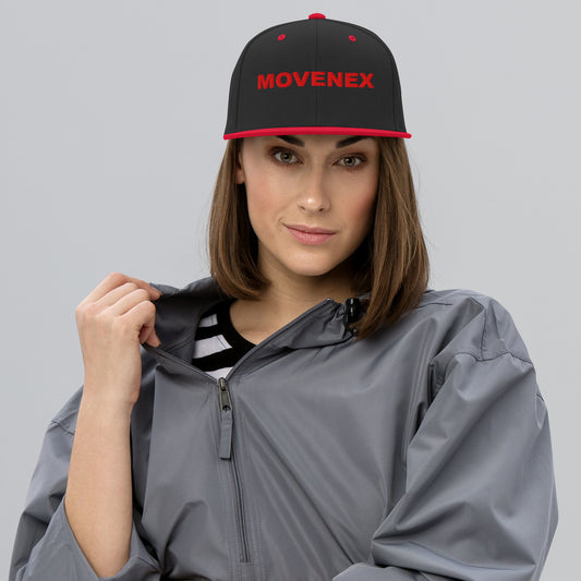Casquette Snapback Movenex couleur noir et rouge - Movenex